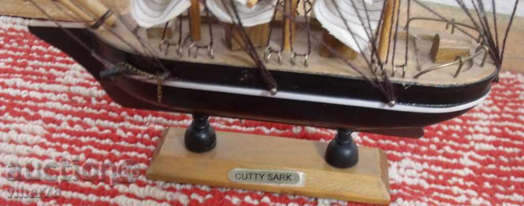 Licitație NAVA lucrate manual