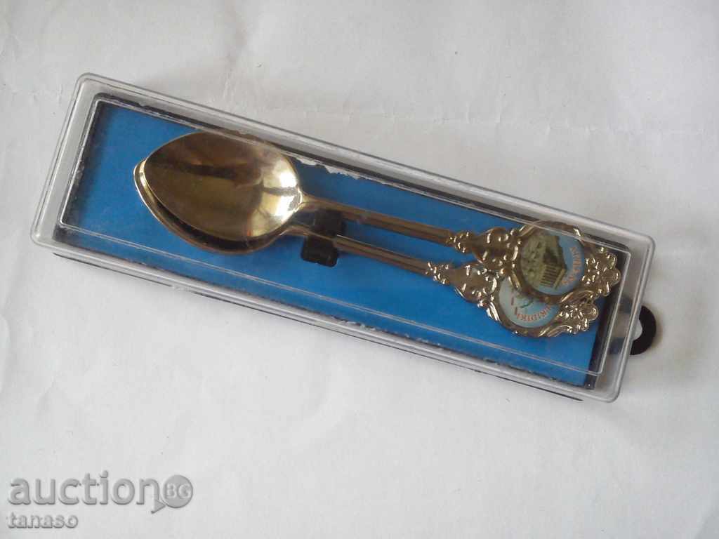 Două lingurițe de cafea suveniruri - Atena și Halkidiki cu preț 10.00 BGN | € 5.11 Două lingurițe de cafea suveniruri - Atena și Halkidiki cu preț 10.00 BGN | € 5.11