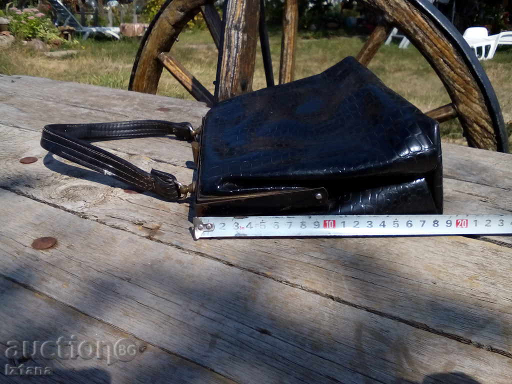 Delivery of Old Lady's Bag Delivery of Old Lady's Bag