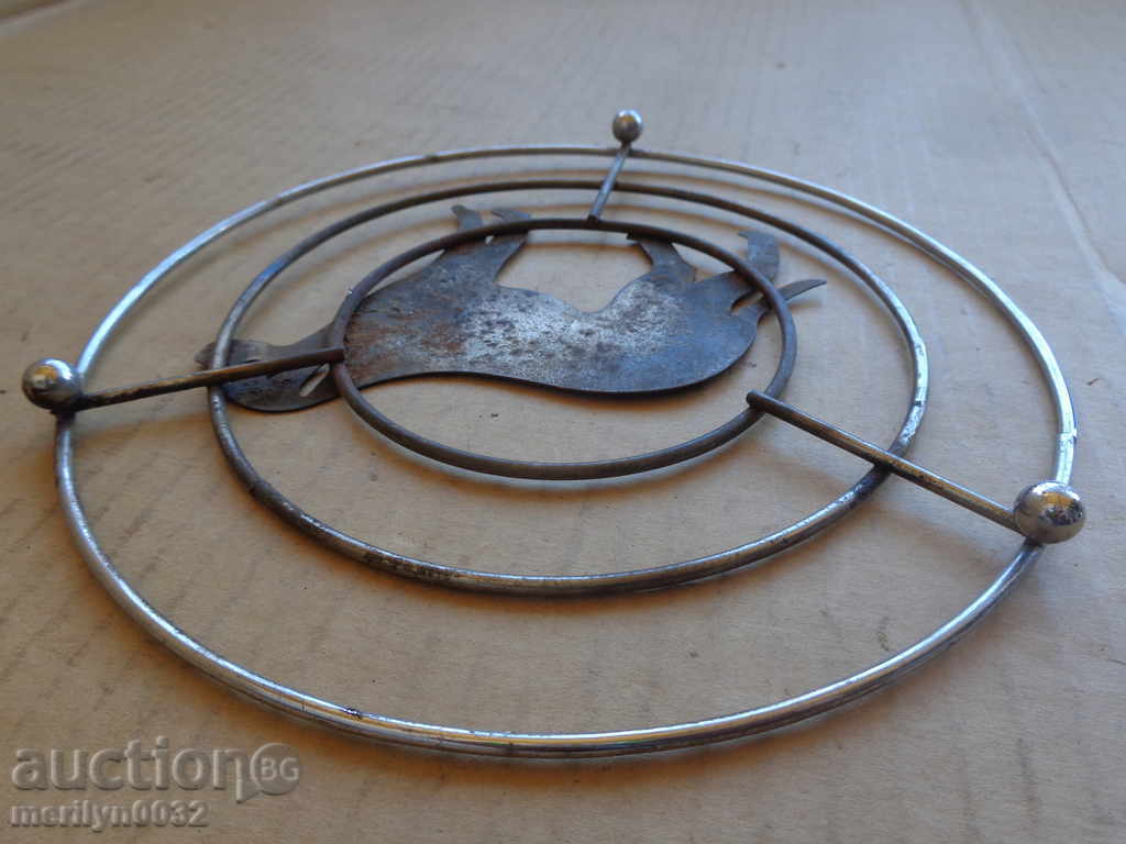 Metal tray for hot dishes with a hunting dog with price 18.00 BGN | € 9.20