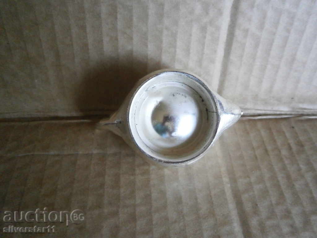 Delivery of easter egg stand Delivery of easter egg stand