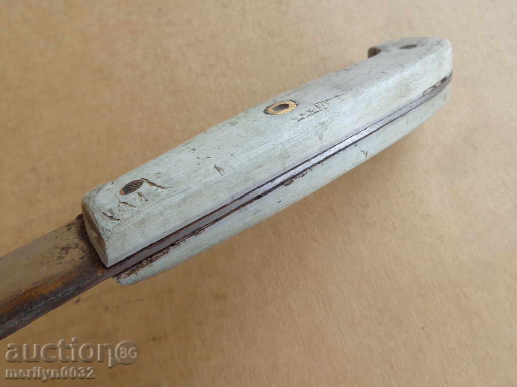 Delivery of Old butcher, knife, knife Delivery of Old butcher, knife, knife