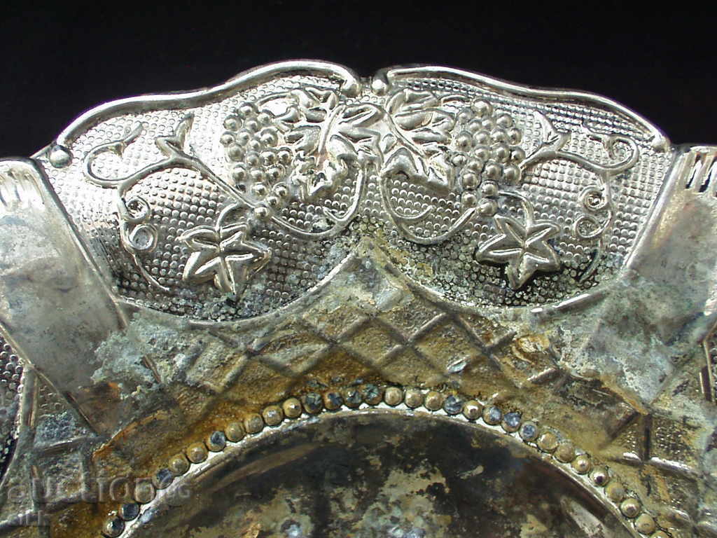 Auction candy box Auction candy box