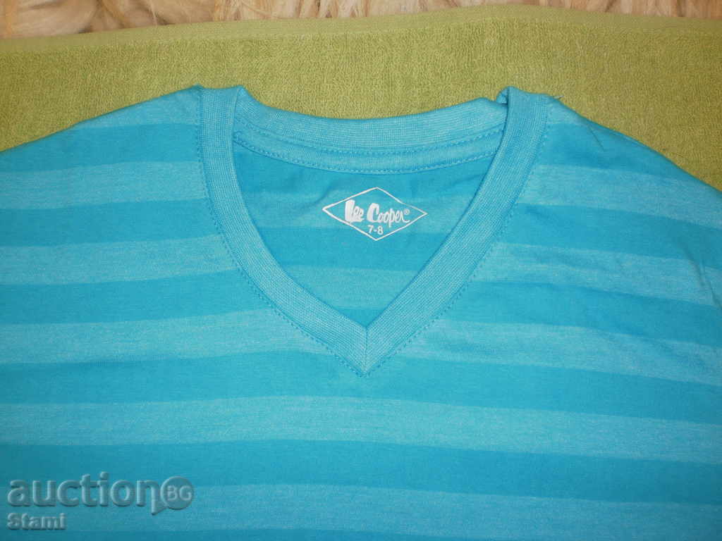 Auction Original children's short sleeve T-shirt LEE COOPER size 7-8, Auction Original children's short sleeve T-shirt LEE COOPER size 7-8,