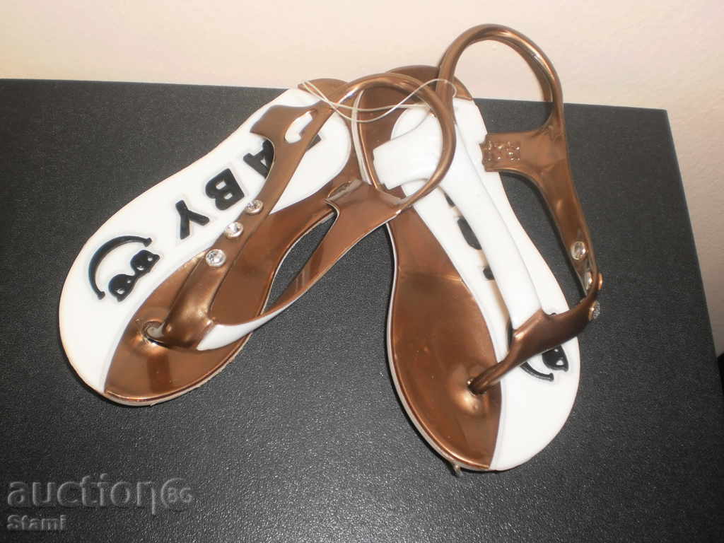 Children silicone sandals, new, number 23 with price 6.00 BGN | € 3.07 Children silicone sandals, new, number 23 with price 6.00 BGN | € 3.07