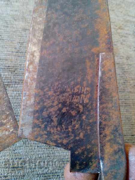 Delivery of Antique German Scissors, scissors Delivery of Antique German Scissors, scissors