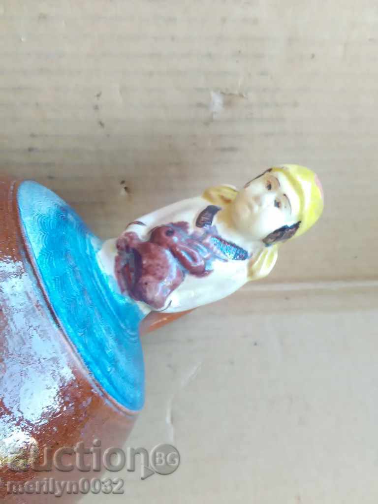 Old pitcher girl, pottery, jar, crown - 7 Old pitcher girl, pottery, jar, crown - 7