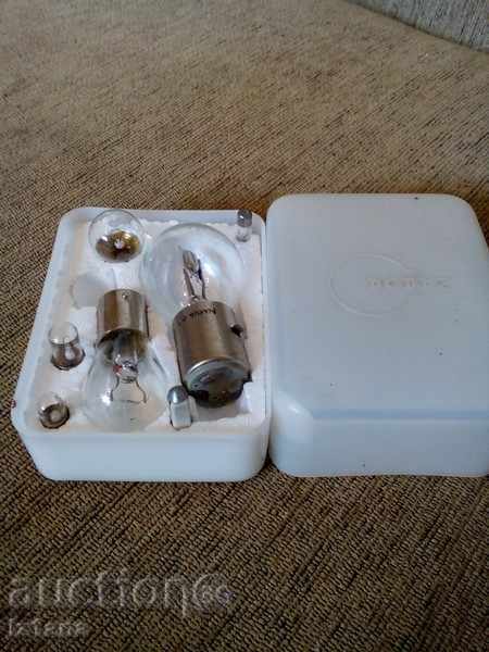 Доставка на Комплект крушки NARVA