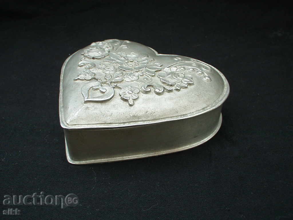 метална кутийка за бижута метална кутийка за бижута