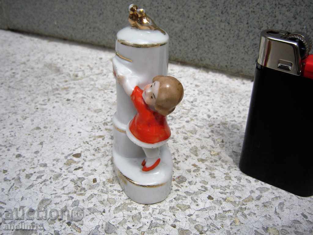 STAR PORCELANE FOREIGN 3 with price 19.00 BGN | € 9.71 STAR PORCELANE FOREIGN 3 with price 19.00 BGN | € 9.71