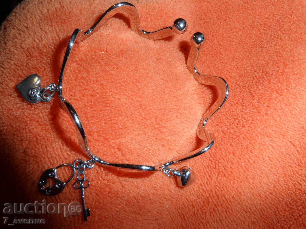 WEDDING with 4 pendants y.2cm with price 6.99 BGN | € 3.57