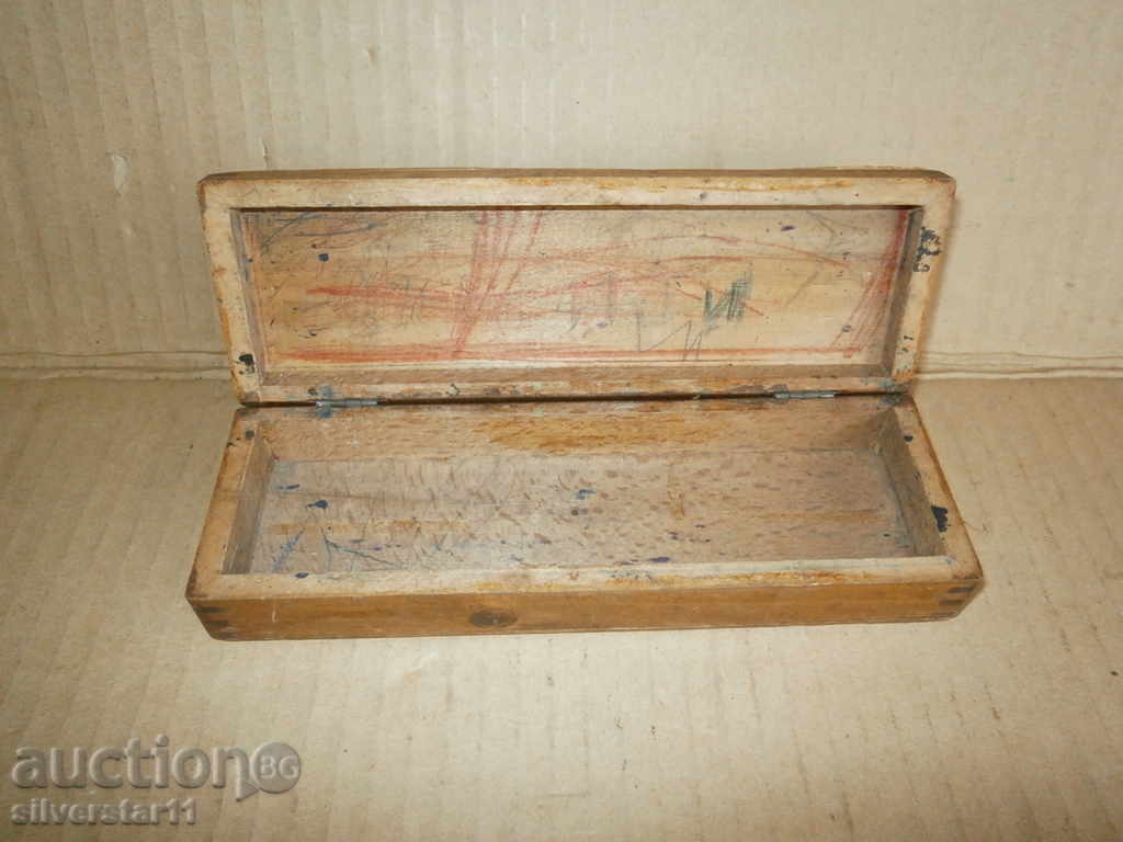 old primitive wooden box with price 31.00 BGN | € 15.85 old primitive wooden box with price 31.00 BGN | € 15.85