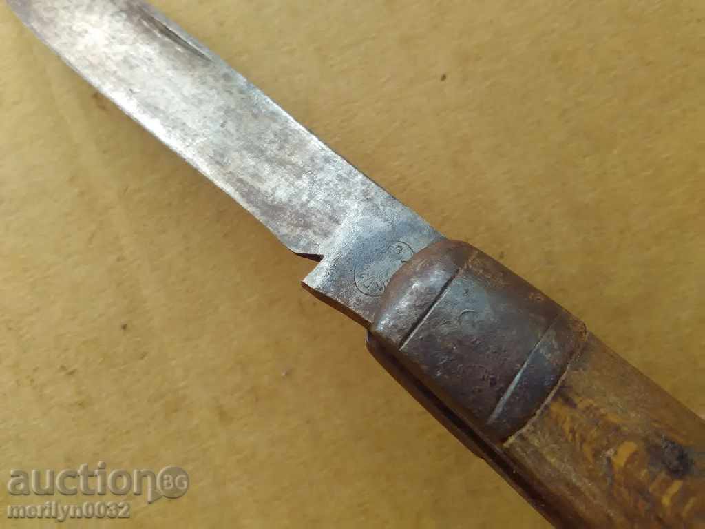An old knife with wood shavings, a knife, a dagger, a blade with price 46.00 BGN | € 23.52 An old knife with wood shavings, a knife, a dagger, a blade with price 46.00 BGN | € 23.52