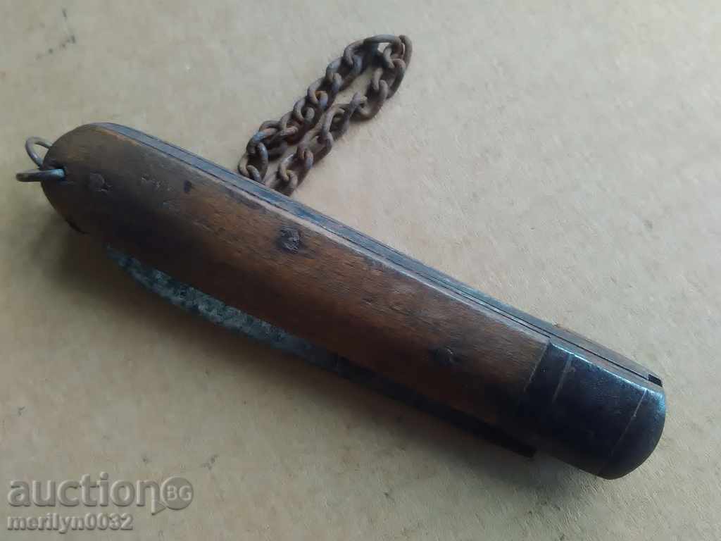 An old knife with wood shavings, a knife, a dagger, a blade - 7 An old knife with wood shavings, a knife, a dagger, a blade - 7