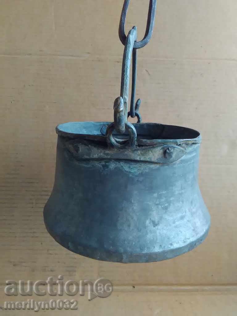 An old bacon, a baker, a pot, a boiler, a copper pot - 5 An old bacon, a baker, a pot, a boiler, a copper pot - 5