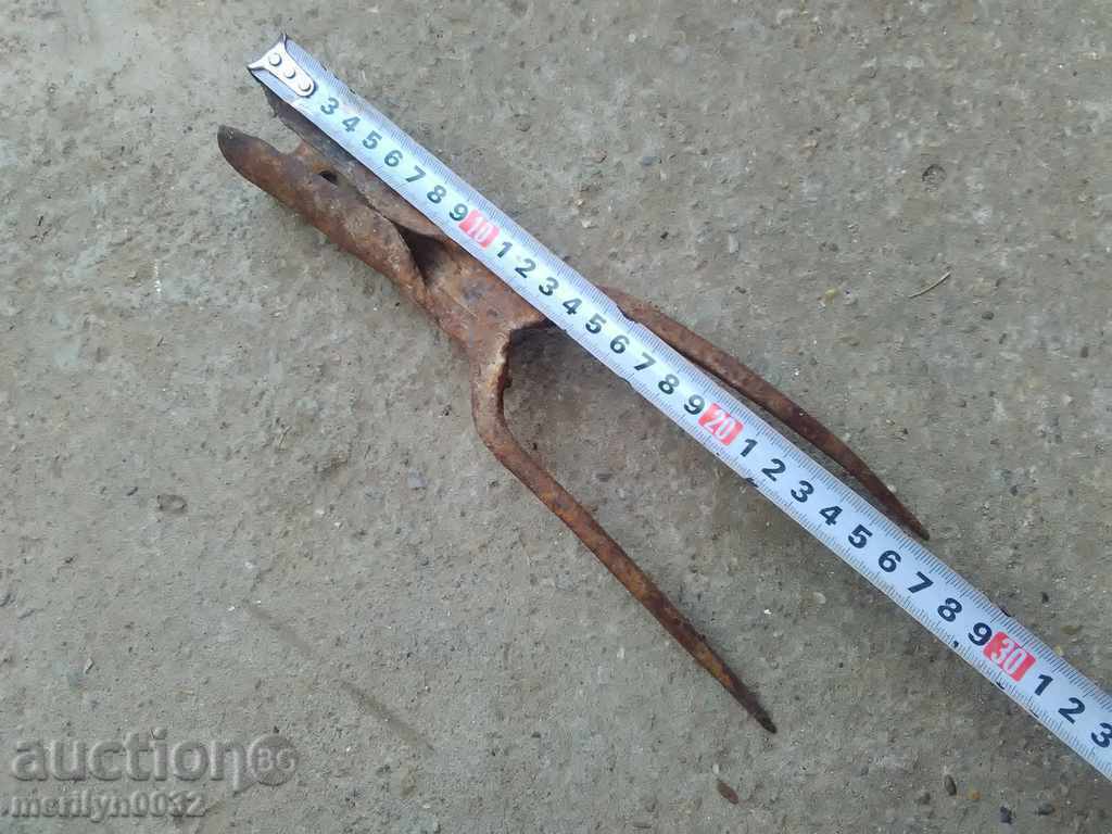 Licitație Binoclu, culegător de sfeclă de zahăr, fier forjat Licitație Binoclu, culegător de sfeclă de zahăr, fier forjat