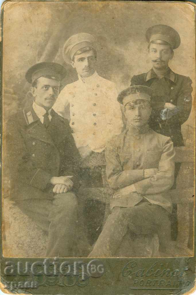 OLD PHOTOGRAPH - CARDBOARD - 0680