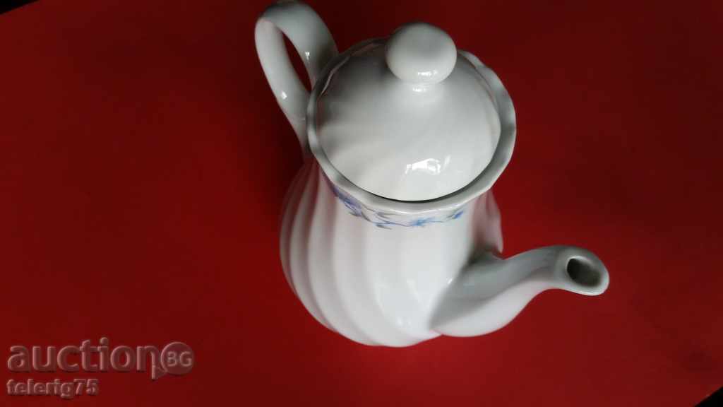 Auction Beautiful Old Retro Tea from Quality Bulgarian Porcelain Auction Beautiful Old Retro Tea from Quality Bulgarian Porcelain