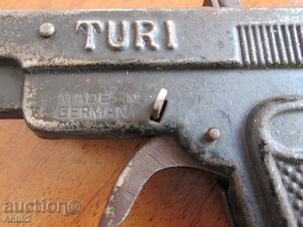 Auction  Second world toy pistol D.R.P. GERMANY