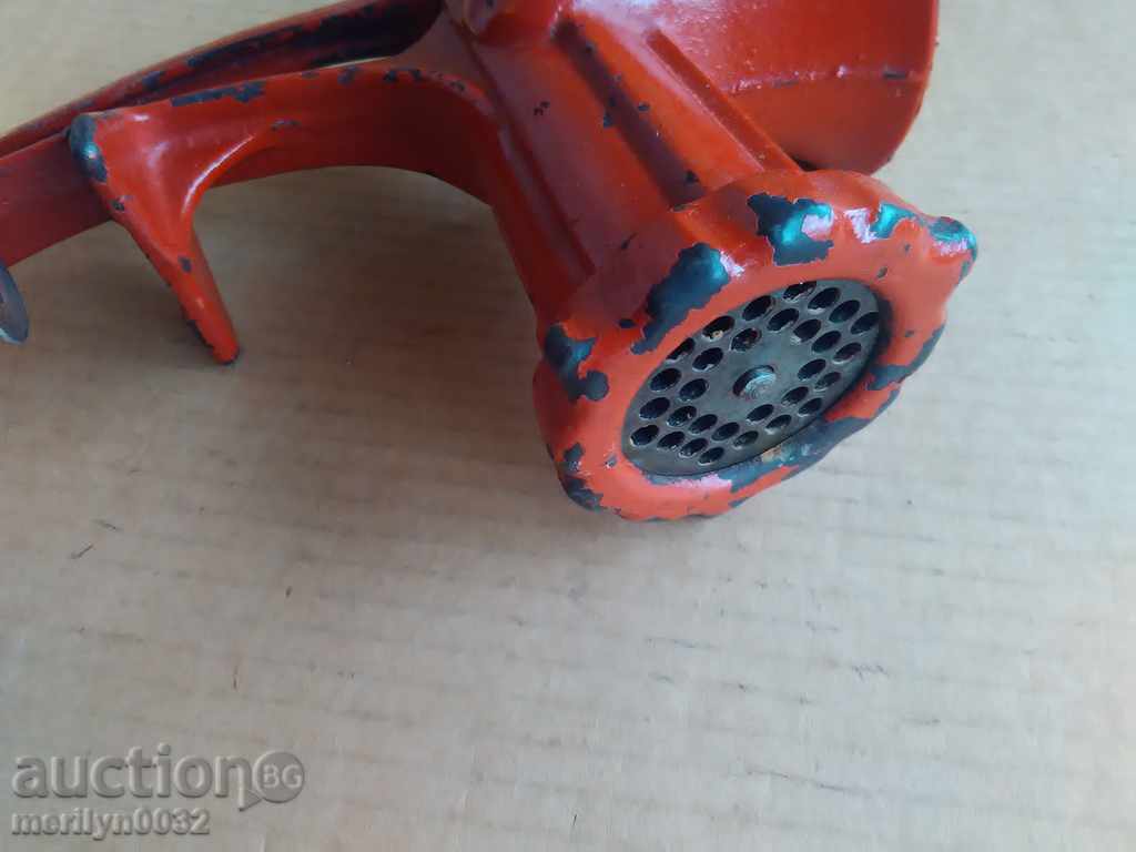 An old meat grinder, a milling machine with price 49.00 BGN | € 25.05 An old meat grinder, a milling machine with price 49.00 BGN | € 25.05