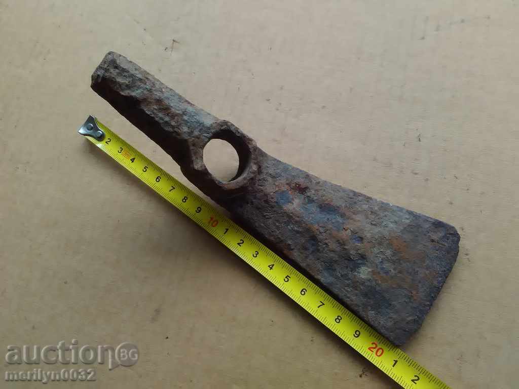 Delivery of Renaissance Teslas, Instrument, Instruments