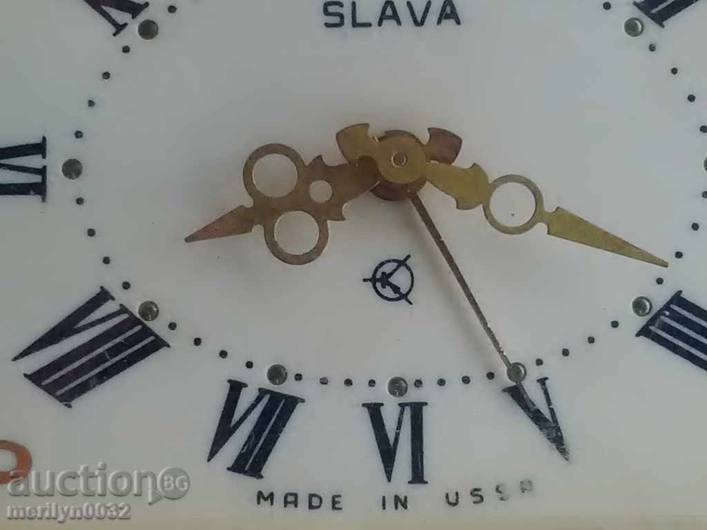 Настолен часовник "СЛАВА", будилник - СССР с цена 36.00 лв. | € 18.41 Настолен часовник "СЛАВА", будилник - СССР с цена 36.00 лв. | € 18.41