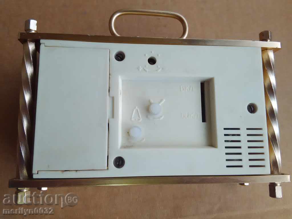 Аукцион Настолен часовник "СЛАВА", будилник - СССР Аукцион Настолен часовник "СЛАВА", будилник - СССР