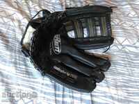 Baseball glove