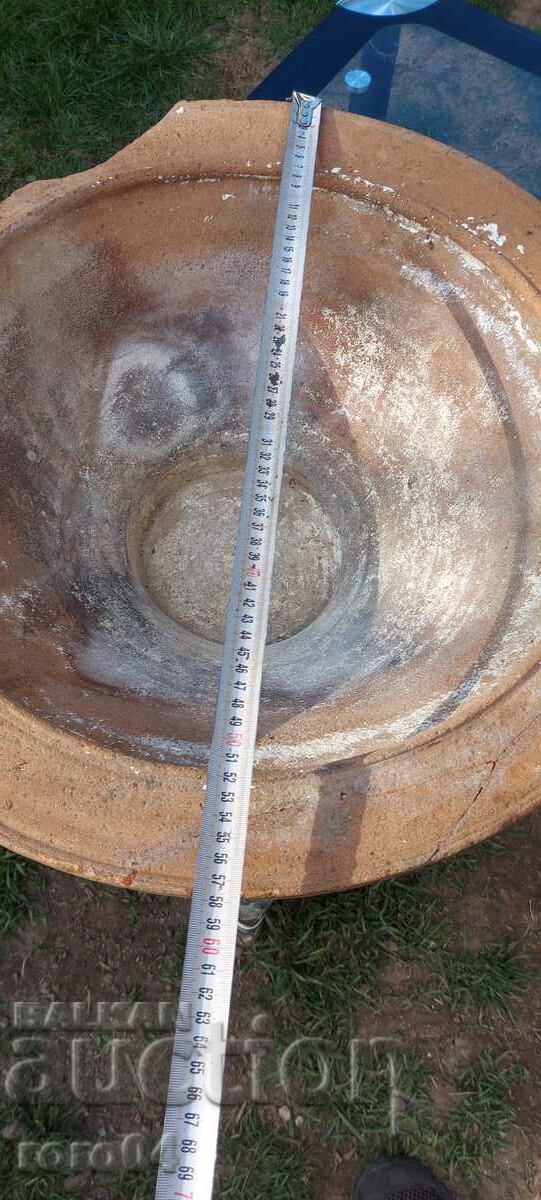 Auction  HUGE STAR, VERY OLD CERAMIC CASTLE, SAXIA