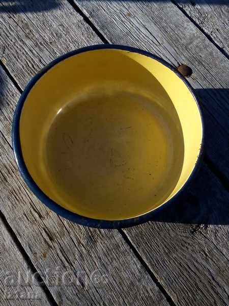Auction Old enamel bowl Auction Old enamel bowl