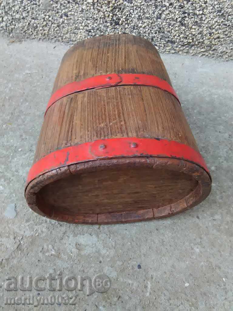 Old bucket, flask, barrel, crank, wooden - 6 Old bucket, flask, barrel, crank, wooden - 6