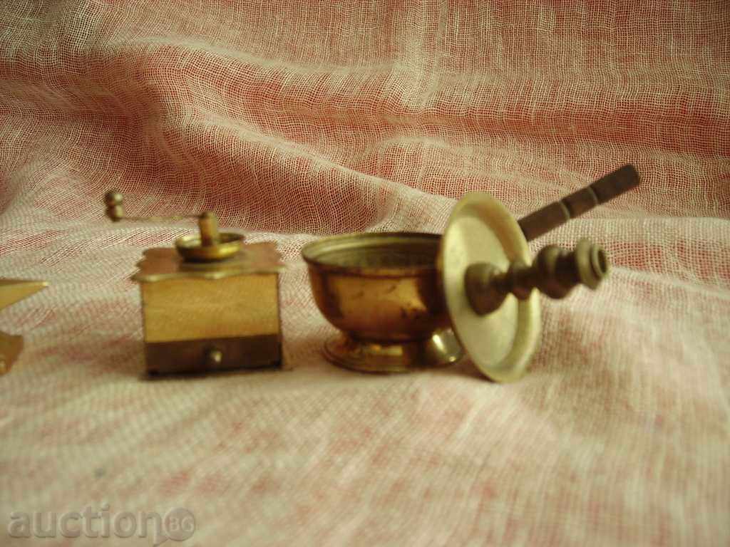 Аукцион Продавам пет броя бронзови миниатюри Аукцион Продавам пет броя бронзови миниатюри