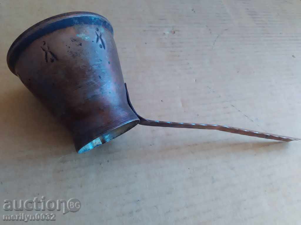 Old copper tin, coffee, baker, copper pot with price 44.00 BGN | € 22.50 Old copper tin, coffee, baker, copper pot with price 44.00 BGN | € 22.50