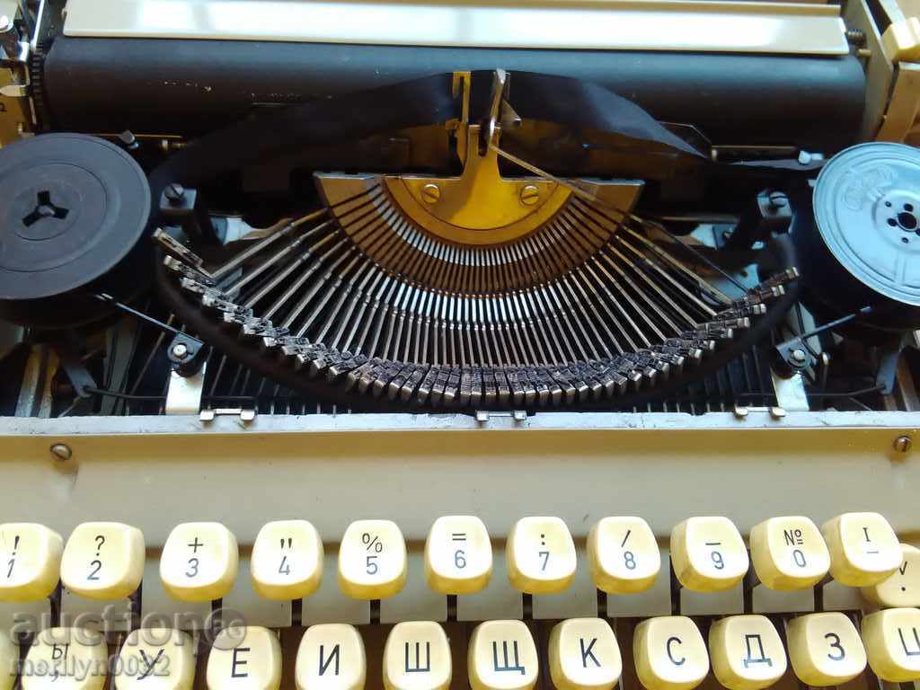 Bulgarian Typewriter NRB - 6 Bulgarian Typewriter NRB - 6