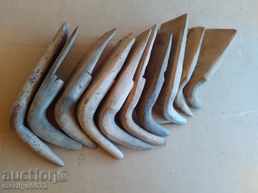 Delivery of Lot 10 palmarkers palm tree the wooden sickle Delivery of Lot 10 palmarkers palm tree the wooden sickle