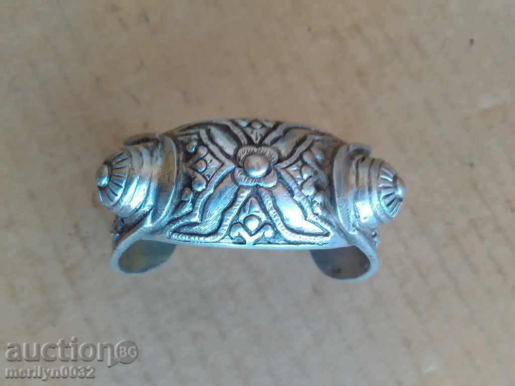 Възрожденска сребърна гривна рогатка, сачан, накит, сребро