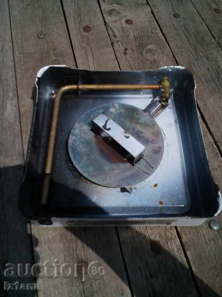 Auction Enamelled gas stove Auction Enamelled gas stove