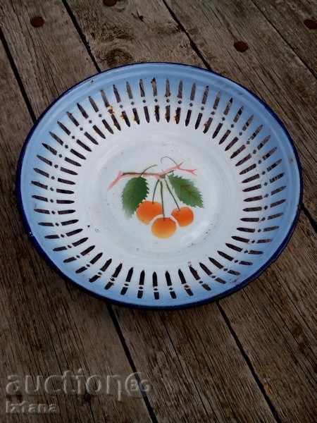 Old enamelled fructy with price 15.00 BGN | € 7.67 Old enamelled fructy with price 15.00 BGN | € 7.67