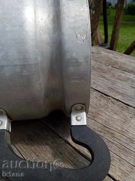 Delivery of Old aluminum jug, jug