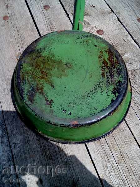 Old enameled pan - 5 Old enameled pan - 5