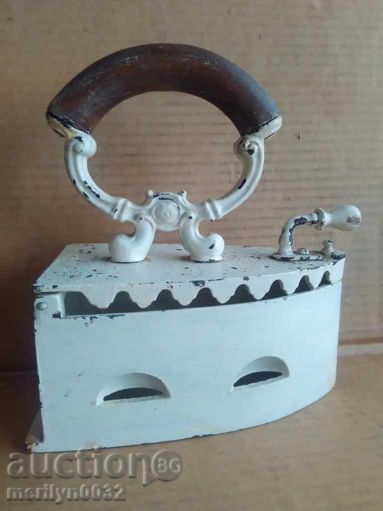 Iron on fire with price 70.00 BGN | € 35.79 Iron on fire with price 70.00 BGN | € 35.79