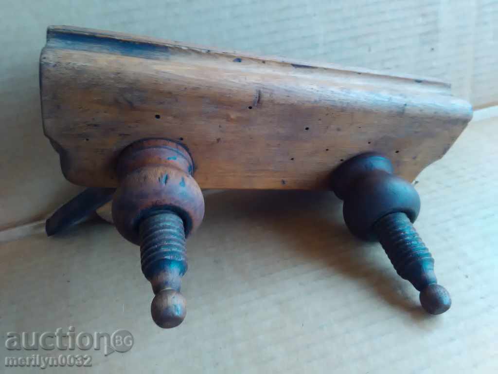 Delivery of Old woodcutter, tool, wooden