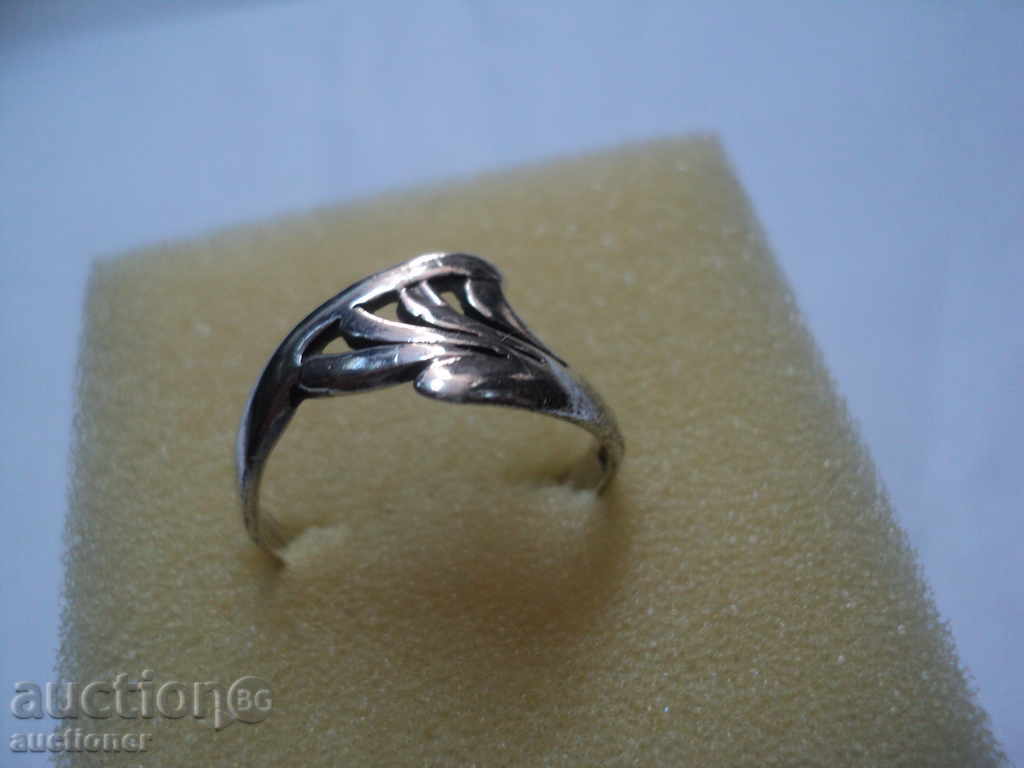Auction SILVER RING . Auction SILVER RING .