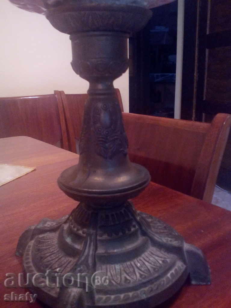 Delivery of Old retro lamp.