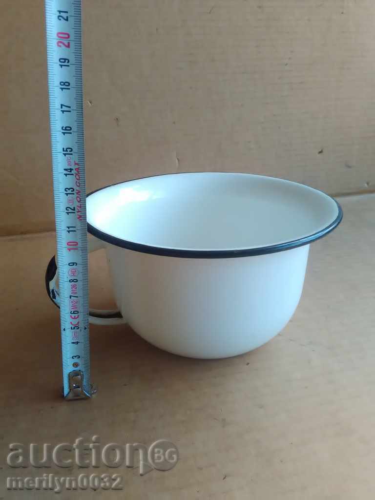 Old enamelled tsunami, USSR, chakal, pot with price 39.00 BGN | € 19.94 Old enamelled tsunami, USSR, chakal, pot with price 39.00 BGN | € 19.94