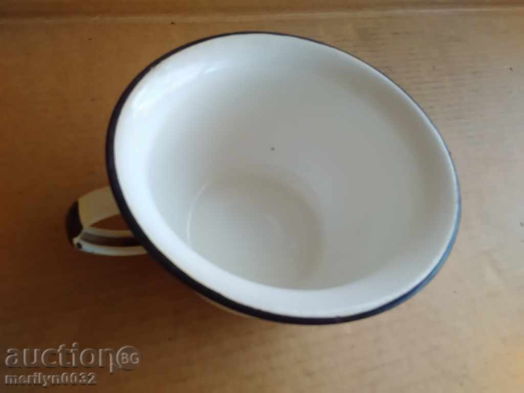 Delivery of Old enamelled tsunami, USSR, chakal, pot Delivery of Old enamelled tsunami, USSR, chakal, pot