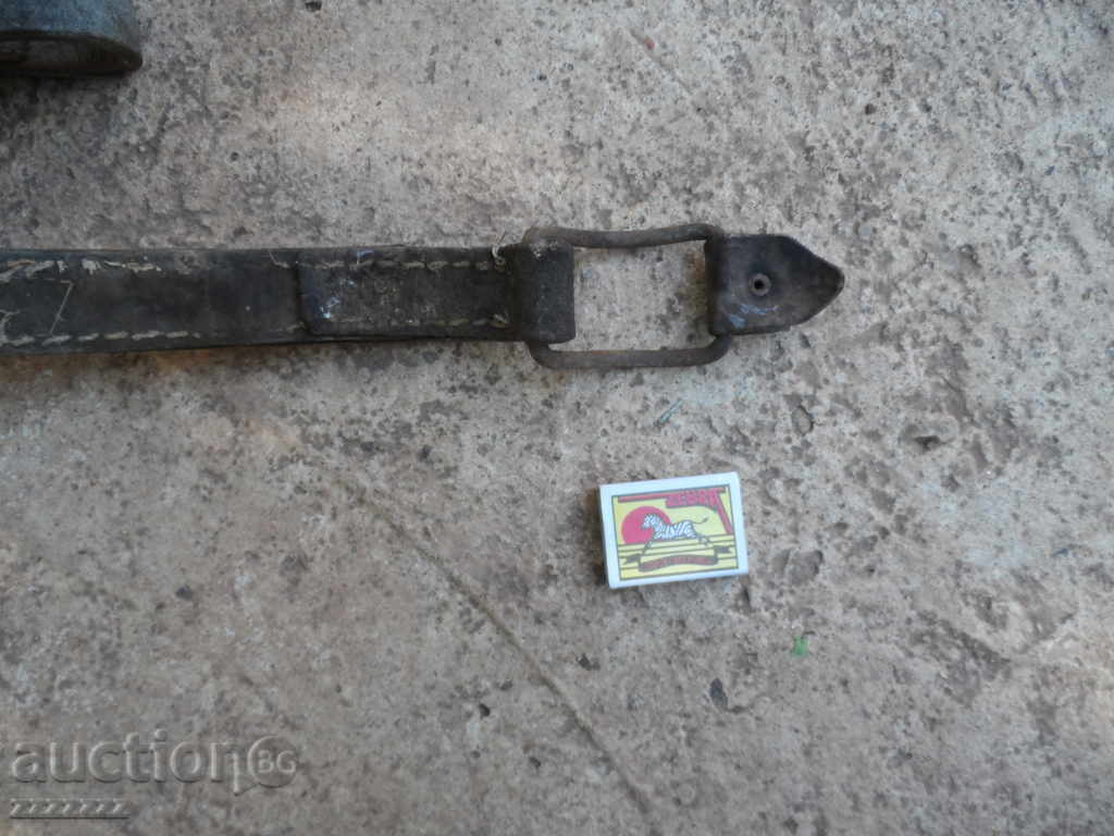 CUREA, CUREA PIELE VECHE cu preț 25.00 BGN | € 12.78 CUREA, CUREA PIELE VECHE cu preț 25.00 BGN | € 12.78