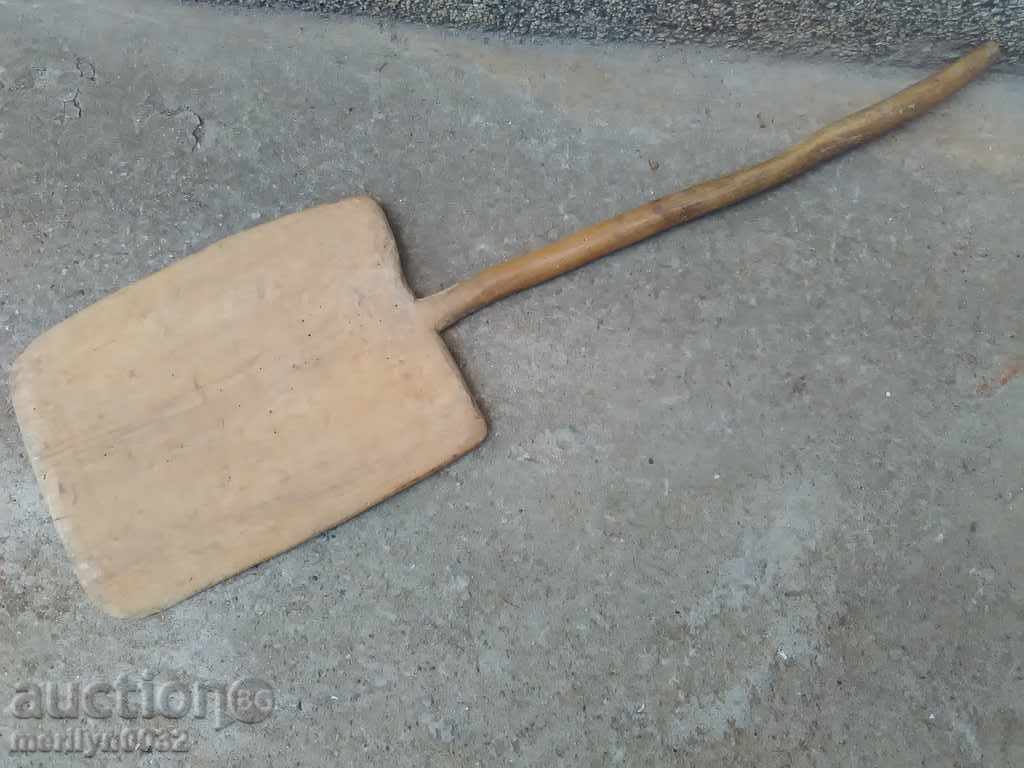 An old wooden shovel, a blade, a wood-burning wood with price 55.00 BGN | € 28.12 An old wooden shovel, a blade, a wood-burning wood with price 55.00 BGN | € 28.12