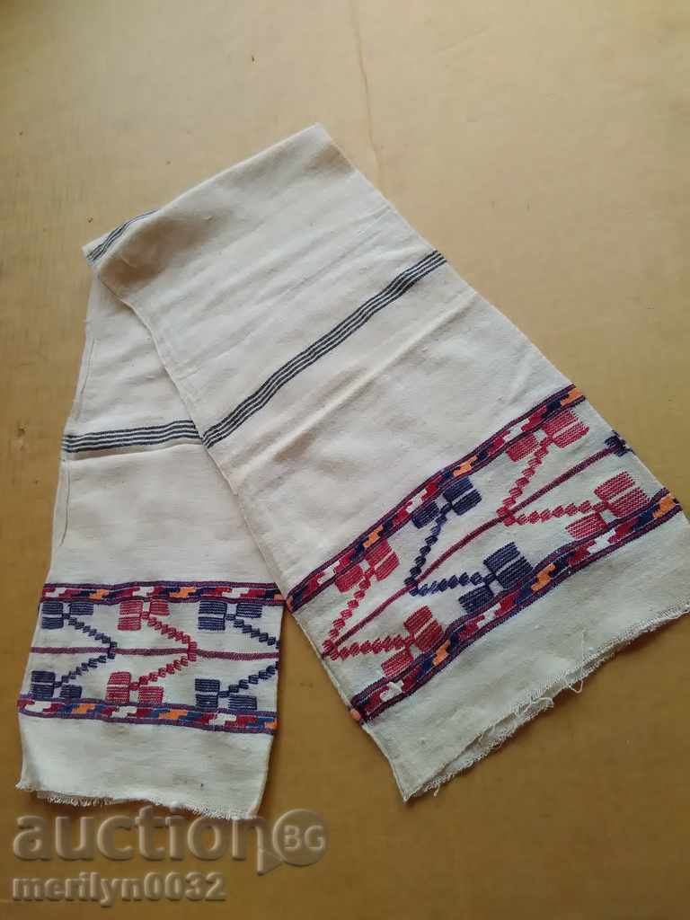 Vechi țesute manual pânză broderie lizieră cu preț 43.00 BGN | € 21.99 Vechi țesute manual pânză broderie lizieră cu preț 43.00 BGN | € 21.99