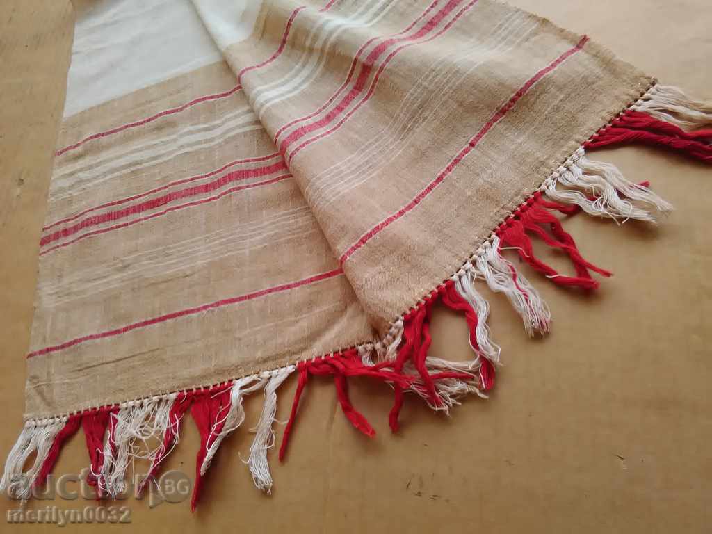 Vechi țesute manual pânză broderie lizieră cu preț 43.00 BGN | € 21.99 Vechi țesute manual pânză broderie lizieră cu preț 43.00 BGN | € 21.99